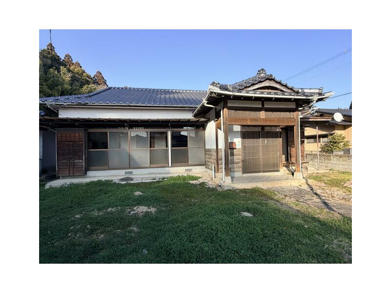 Tamana-gun, Gyokuto-cho, Oaza Inasa (Koba Station) Single-story building 5DK