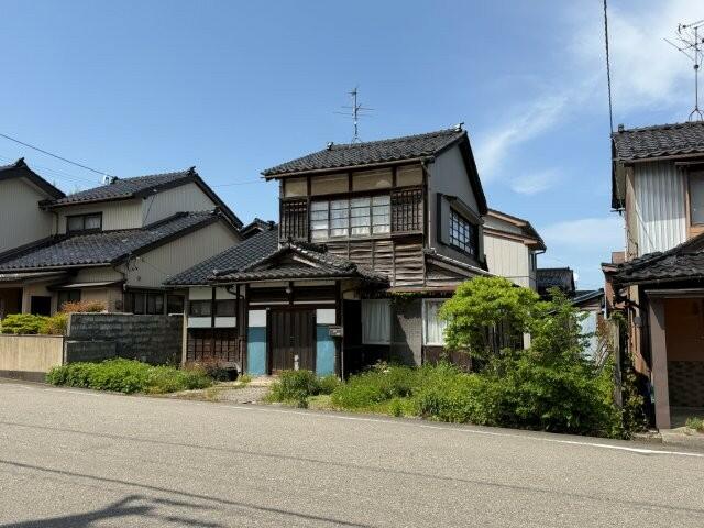 Cheap house for sale in Takaoka, Toyama
