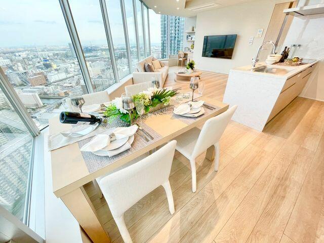 アットホーム】THE TOYOSU TOWER 34階 2SLDK アットホーム】THE TOYOSU TOWER 34階 2SLDK