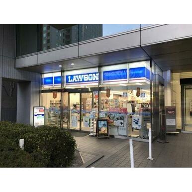 ローソン 新大阪センタービル店 距離：769m