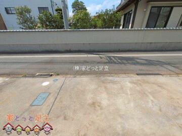 アットホーム】草加市 新里町（見沼代親水公園駅） 3階建 3LDK