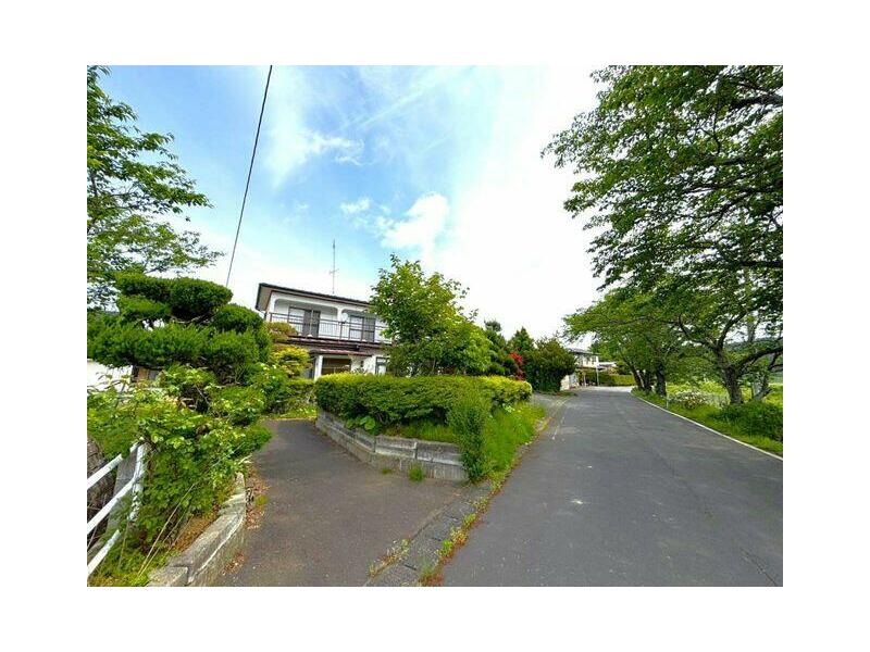 Tome-shi, Towa-machi, Yoneya Aza Himen (Ishigoe Sta.) 2F 5DK

2,220,000 yen