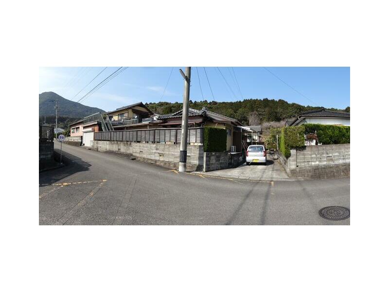 Takeo City, Yamauchi Town, Oaza Miyano (Kami-Arita Station) Single-story building 4LDK