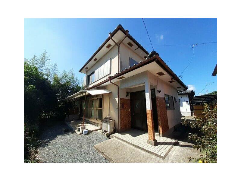 2F 5K, Kosobe, Shiranui Town, Ugi City (Matsuhashi Sta.)

2.5 million yen