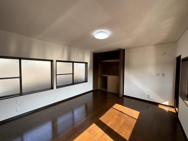 壁アングル8個 新品 東京都新宿区のマンションでコンクリート壁