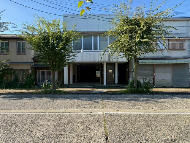 Cheap house for sale in Gosen, Niigata