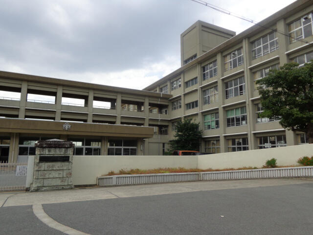 アットホーム 三木市 志染町中自由が丘2丁目 志染駅 101 2ldk 提供元 株 グッドラインハウジング 三木市 の賃貸アパート アットホーム 三木市 志染町中自由が丘2丁目 志染駅 101 2ldk 提供元 株 グッドラインハウジング 三木市 の賃貸アパート