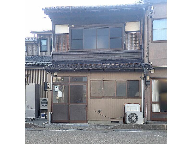 Sakae-machi, Himi City (Himi Station) 2-story 8DK