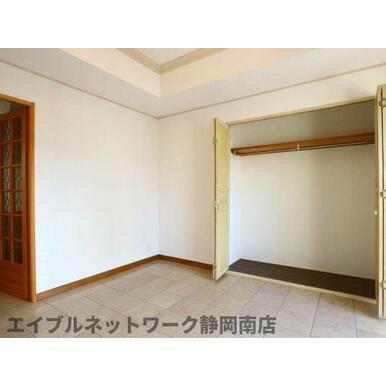 大きなスペースがあり、収納には困りません