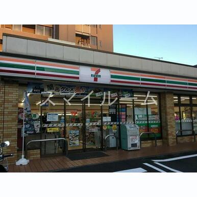 セブンイレブン大田区西糀谷1丁目店 距離:150m