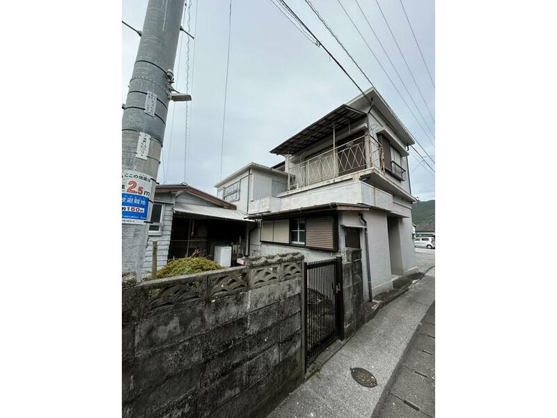 Saeki city, Gamue, Oaza Gamueura, 2F 5K

4,000,000 yen