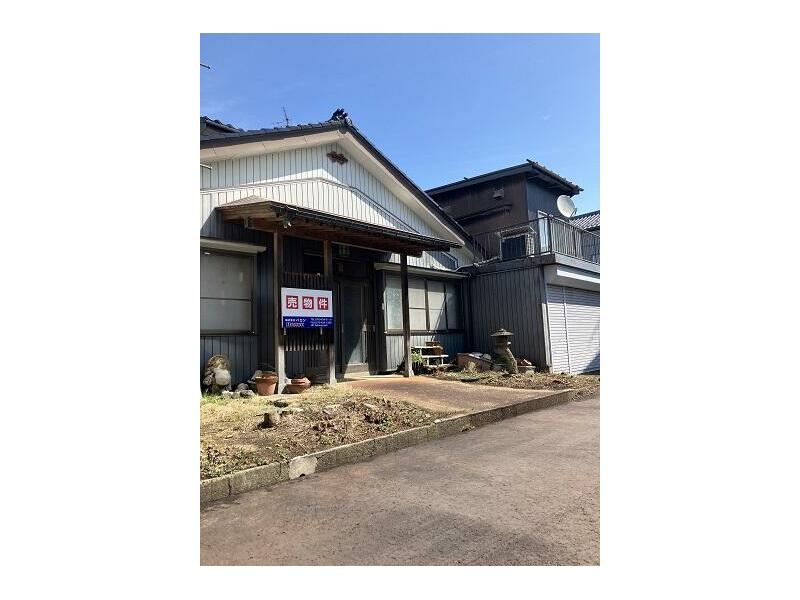Toyama City, Mizuhashi Kanemachi (Mizuhashi Station) 2-story building 6DK