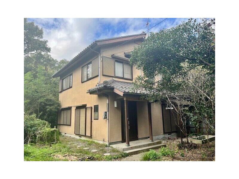 Takashima-shi, Takashima Makino-cho Onuma （Omi Nakasho station） 2F 5LK

5.5 million yen