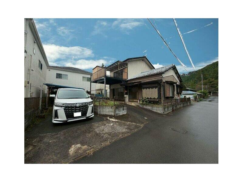 Hachioji City, Shimoonkatacho (Takaosanguchi Station) 2-story 5DK