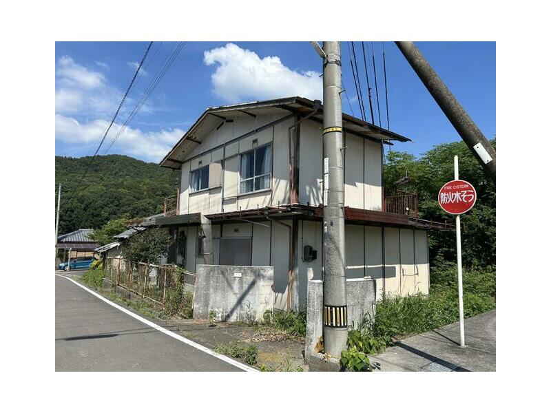 2F 5DK in Kamikatsuma, Takase-cho, Mitoyo-shi, Aichi

500,000 yen