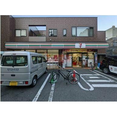 セブンイレブン渋谷上原2丁目店 距離：300m