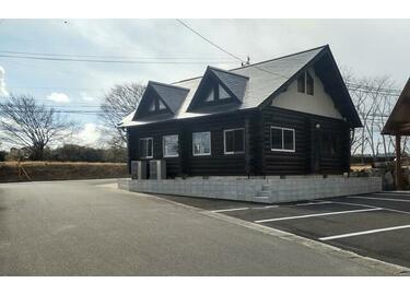 アットホーム】津市久居一色町 ログハウス調 店舗（提供元：オカベ