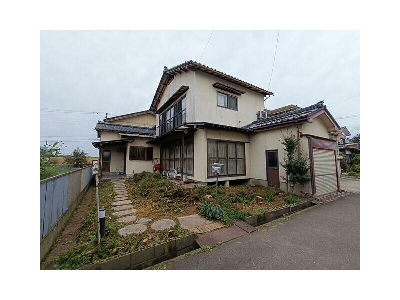 3-chome, Nishi-Ozaki, Sanjo City (Higashi-Sanjo Station) 2-story 5SLDK