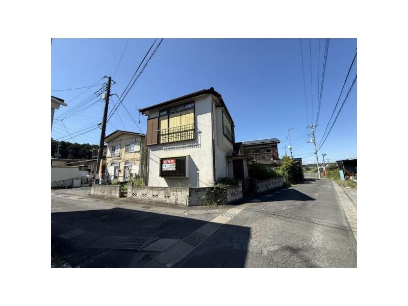 2F 8DK in Habo, Namekawa-cho, Hiki-gun, Osaka (Tsukinowa Sta.)

2,980,000 yen