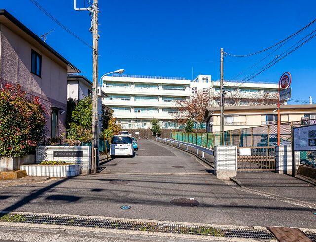 アットホーム 横浜市緑区 鴨居4丁目 鴨居駅 2階建 4ldk 横浜市緑区の中古一戸建て 提供元 東急リバブル 株 新横浜 センター 一軒家 家の購入 アットホーム 横浜市緑区 鴨居4丁目 鴨居駅 2階建 4ldk 横浜市緑区の中古一戸建て 提供元 東急リバブル 株 新横浜 センター 一軒家 家の購入
