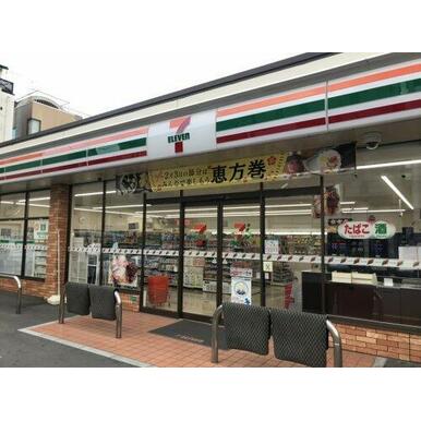 セブン‐イレブン 大阪東三国４丁目店 距離：994m