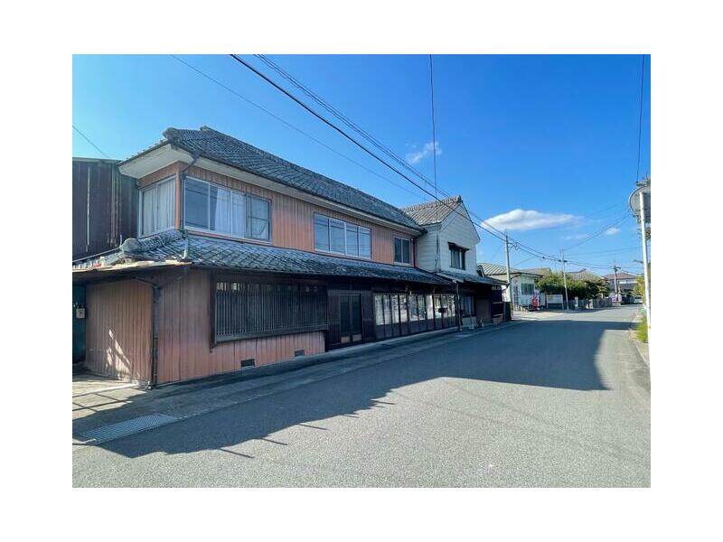 Oaza Onekawa, Usa City (Amatsu Station) 2F

3.5 million yen