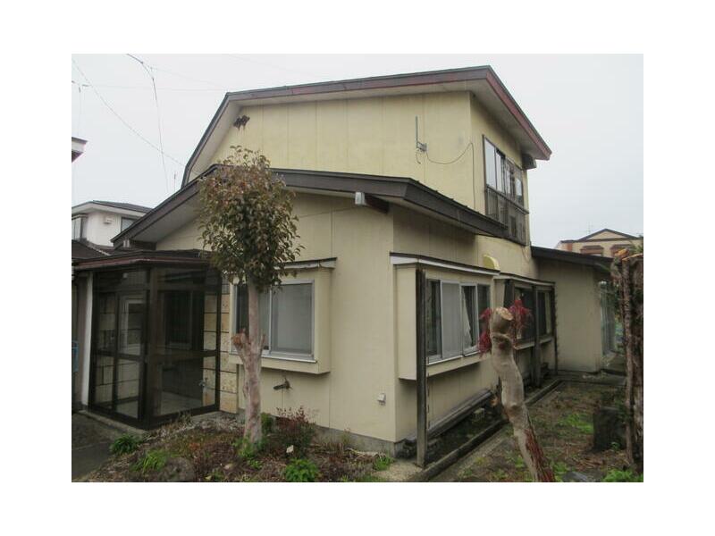 Hirosaki City, Oaza Matsubara Nishi 2-chome (Chitose Station) 2-story building 8DK