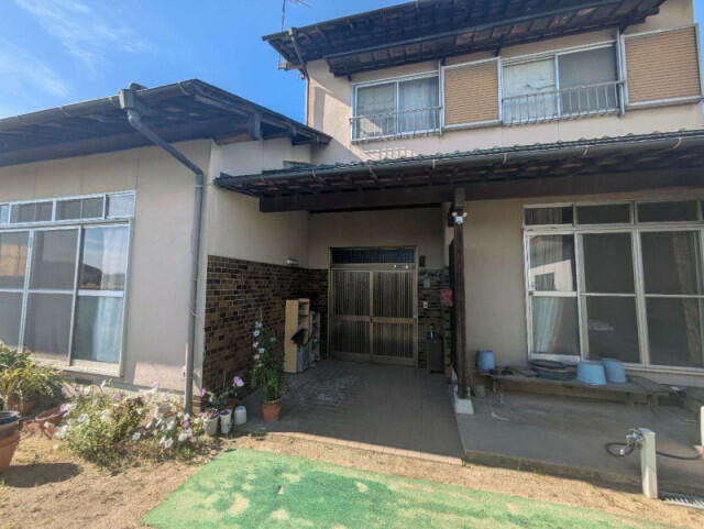 Takamatsu, Kagawa property