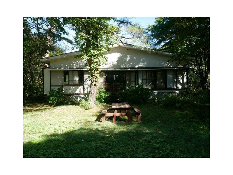 Iwase-gun, Tenei-mura, Oaza Taranao, Aza Shibakusa (Shin-Shirakawa Station) Single-story building 2DK