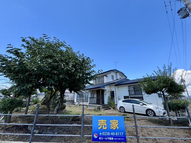 Cheap house for sale in Takahata, Yamagata