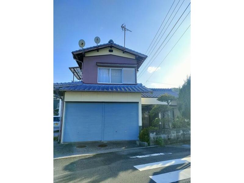 2F 3LDK, Kou Jobe, Ainan-cho, Minamiuwa-gun

4,980,000 yen