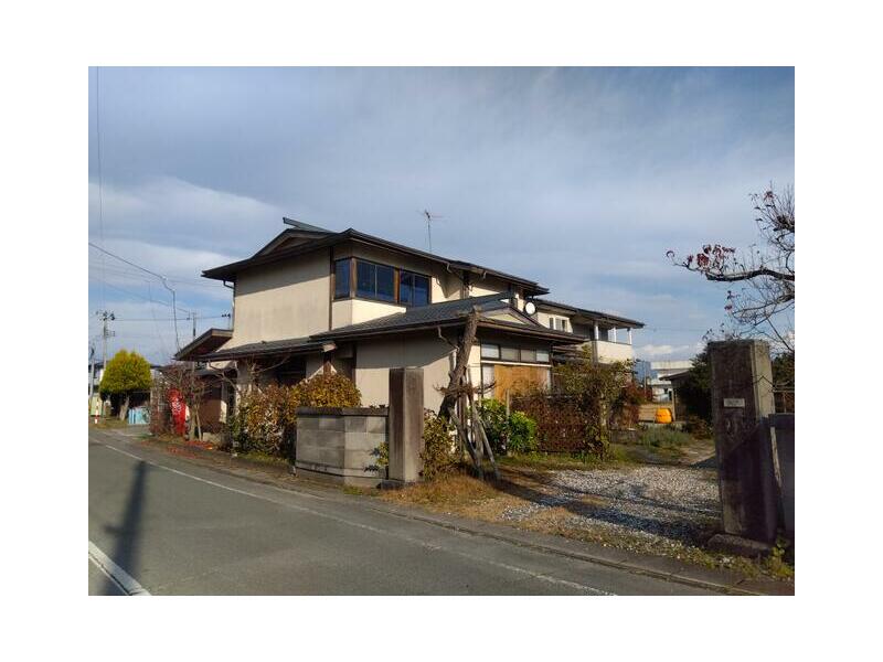 Nakayama Town, Higashimurayama District, Nagasaki (Uzen-Nagasaki Station) 2-story building 8DK