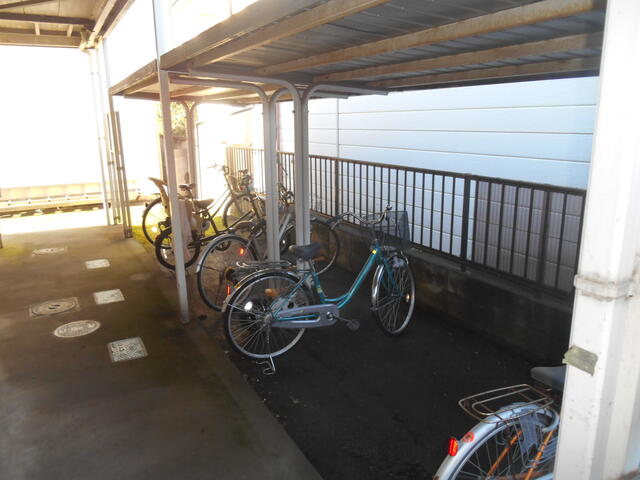自転車 アパート