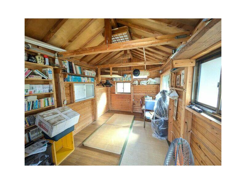 Mine City, Mitoh Town Nagata, single-story building, one room