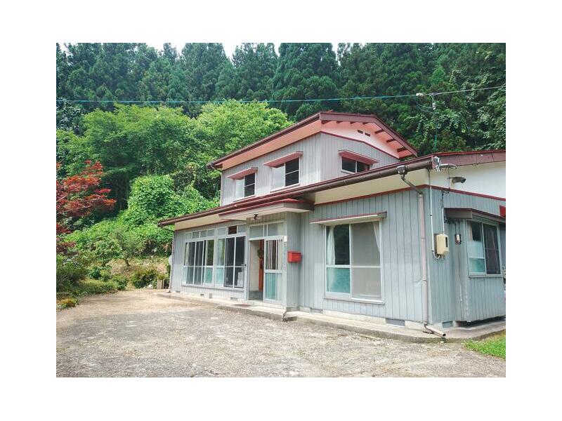 Osaki-shi, Naruko Onsen Aza Irisawa (Kawatabi Onsen Sta.) 2F 7DK

1.8 million yen