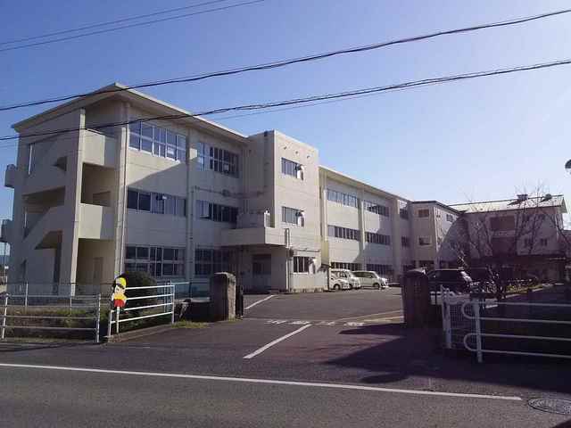 アットホーム タカラコーポラス参番館 105 2dk 提供元 ピタットハウス アヤハ不動産 株 草津西口店 野洲 市の賃貸アパート アットホーム タカラコーポラス参番館 105 2dk 提供元 ピタットハウス アヤハ不動産 株 草津西口店 野洲 市の賃貸アパート