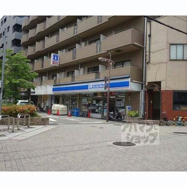 ローソン 山科駅前店 距離:131m