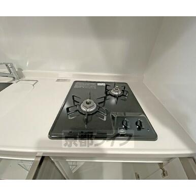 ２口ガスコンロ付きのキッチン