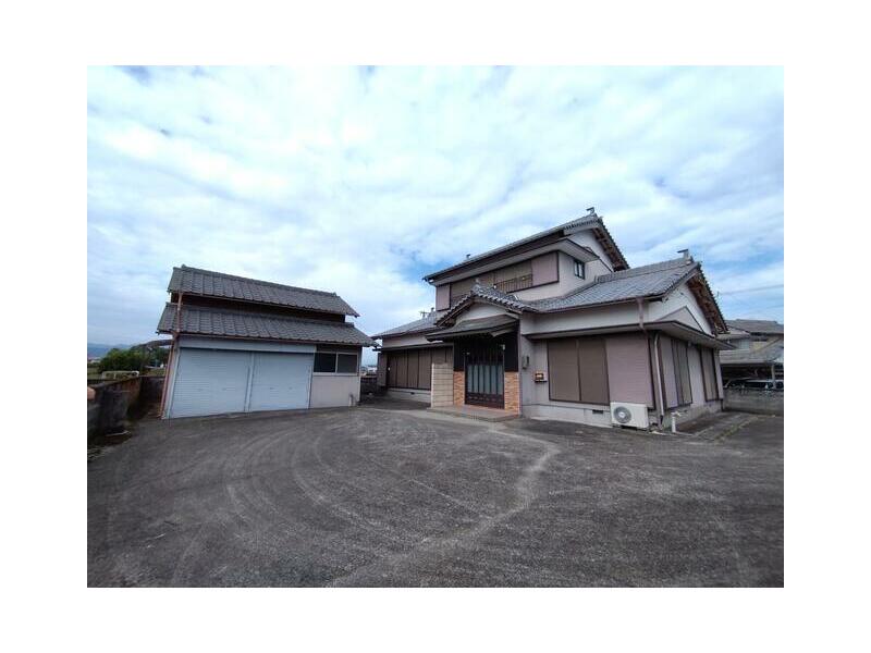 Awa City, Yoshino Town, Saijo, Horikiri (Ushijima Station) 2-story building 6DK