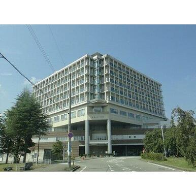 富山赤十字病院まで910m