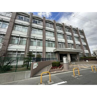 大阪市立柏里小学校 距離：500m