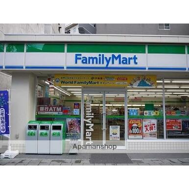 ファミリーマート 距離：1,465m