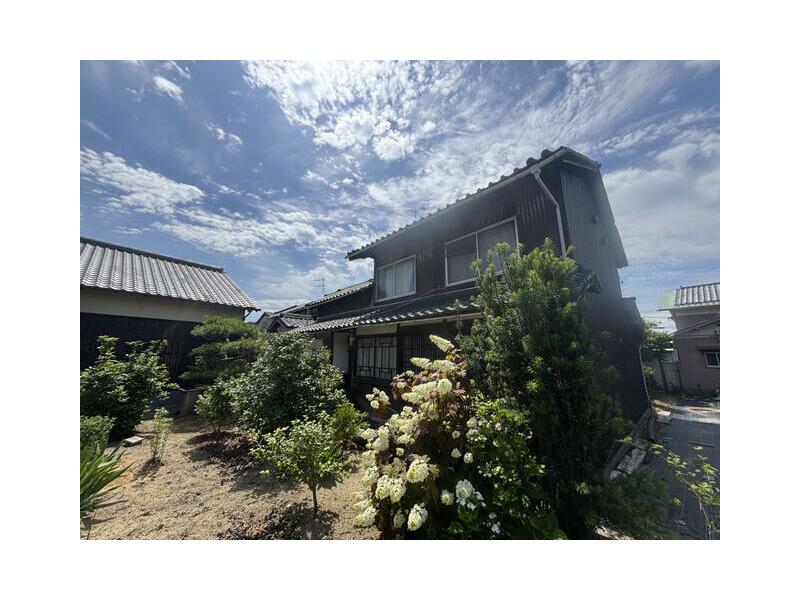 Tatsuno-shi, Mitsu-cho Kariya (Sanyo Aboshi Sta.) 2F 8DK

1.9 million yen