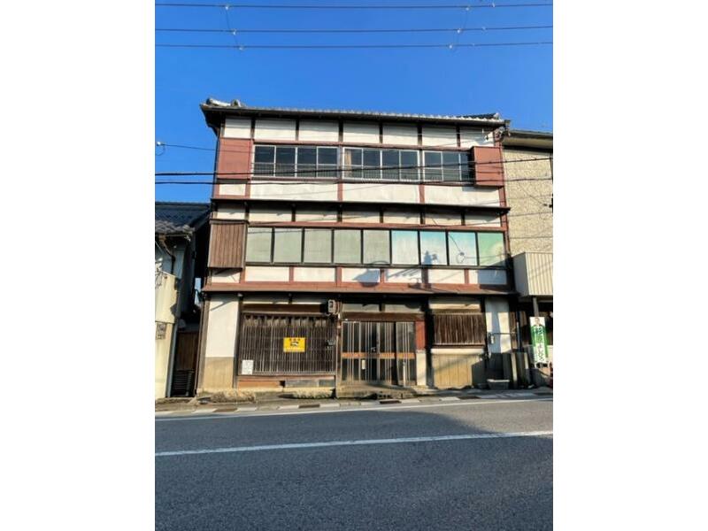 Takamiyacho, Hikone-shi, Kanagawa (Takamiya Sta.) 3F 17DK

4,800,000 yen