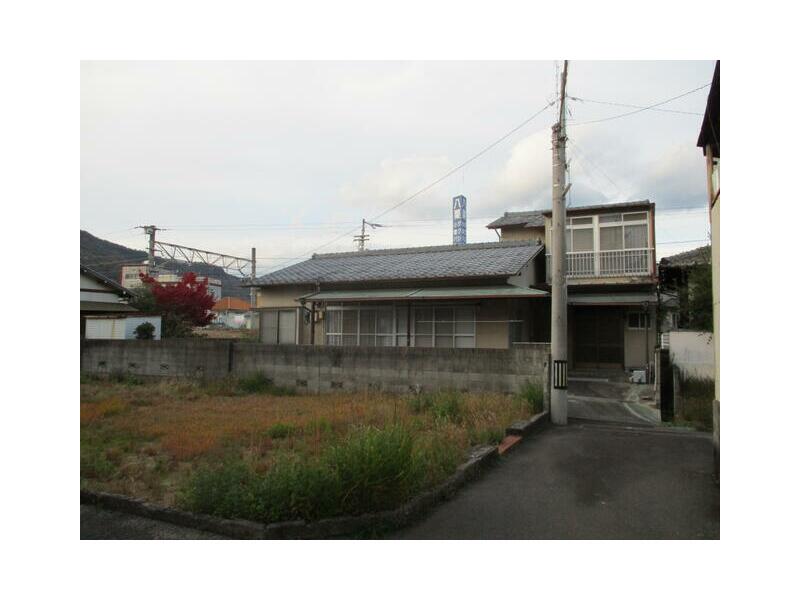 Takamatsu City, Mure Town, Mure (Yaguri Station) 2-story building 7K