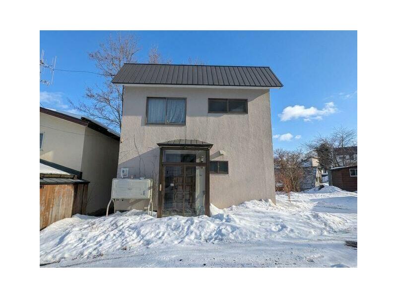 [Bus] Takashima Elementary School, 4 minutes on foot