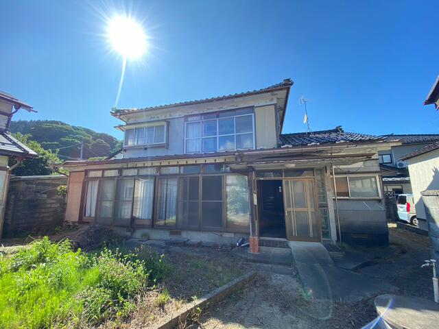 アットホーム】鶴岡市 三瀬字横町 (三瀬駅 ) 2階建 6SDK アットホーム】鶴岡市 三瀬字横町 (三瀬駅 ) 2階建 6SDK