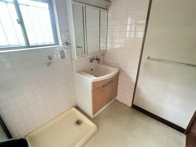 Onomichi City, Mukaihigashi-cho, 2-story building, 5DK &mdash; photo 8