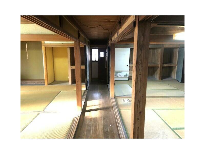 Shimonoseki City, Yoshimisato-cho 2-chome (Yoshimi Station) 2-story building 10DK