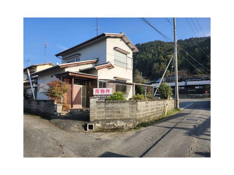 Saijo-city, Sunouchi-kou (Ishizuchi station) 2F 4DK

2,000,000 yen